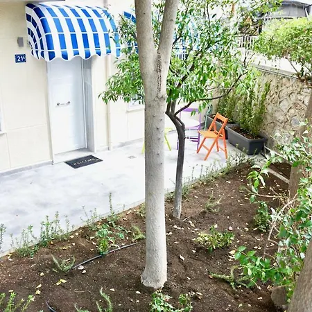 Stylish With Patio, 5min To Metro *