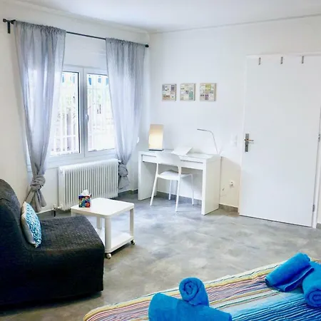 Apartman Stylish With Patio, 5min To Metro *
